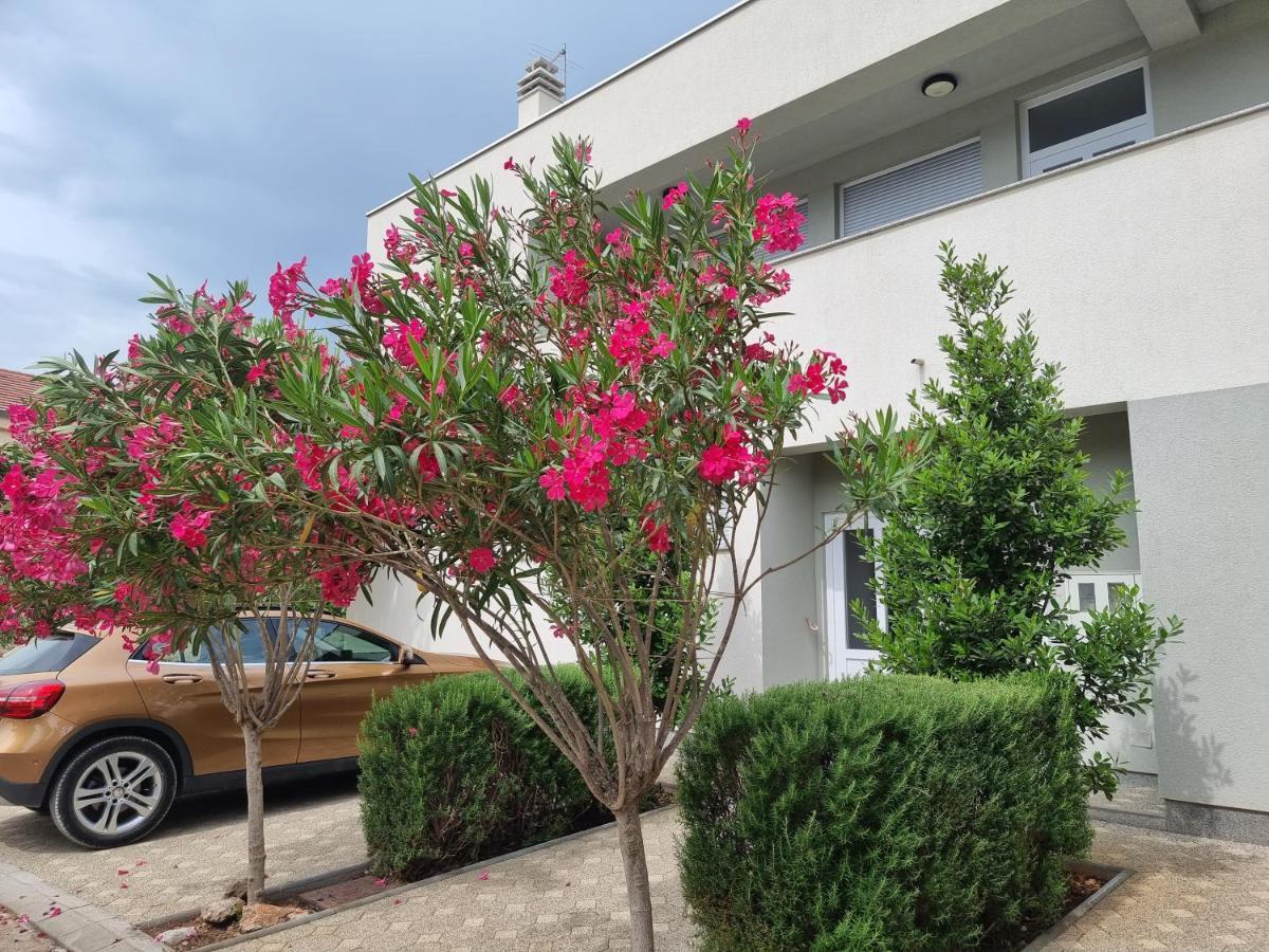 סלינה Apartmani Jozic מראה חיצוני תמונה