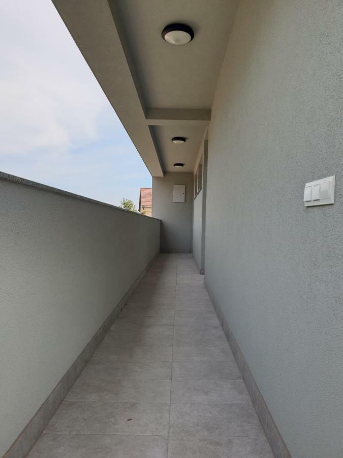 סלינה Apartmani Jozic מראה חיצוני תמונה