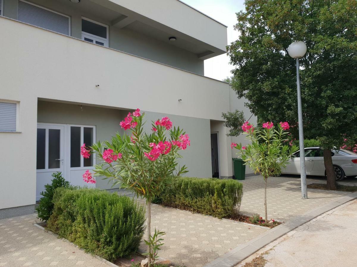סלינה Apartmani Jozic מראה חיצוני תמונה